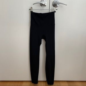 Black high waisted leggings (S)